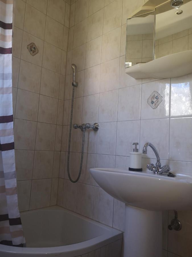 Apartments Tri Palme Baska Voda Exterior photo