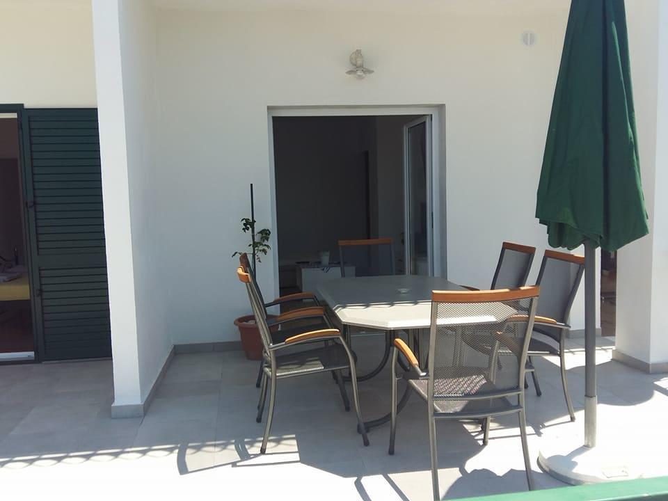 Apartments Tri Palme Baska Voda Exterior photo